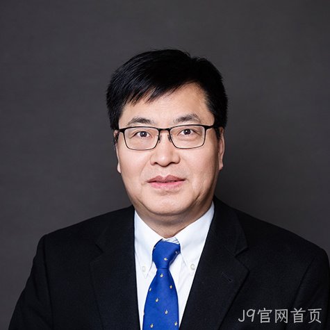 杨云春