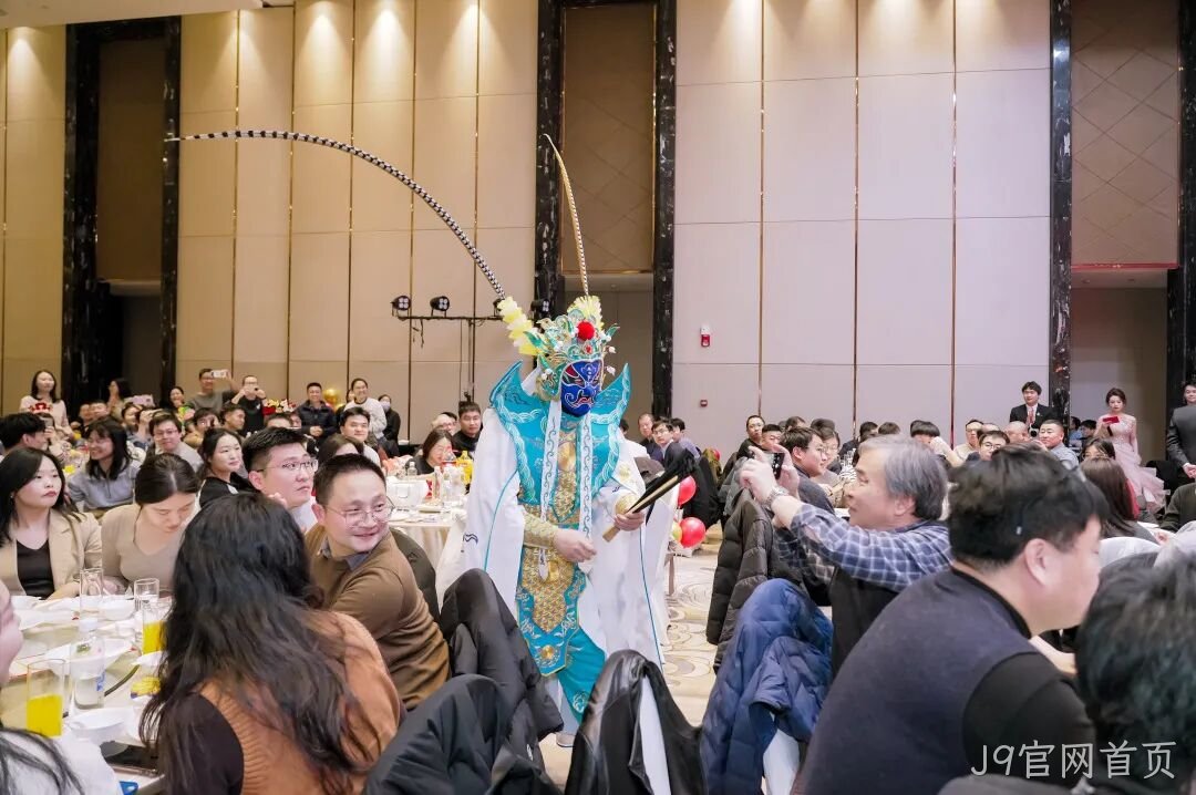 芯耀赛场，微力全开——J9官网首页2026新春宴会圆满举